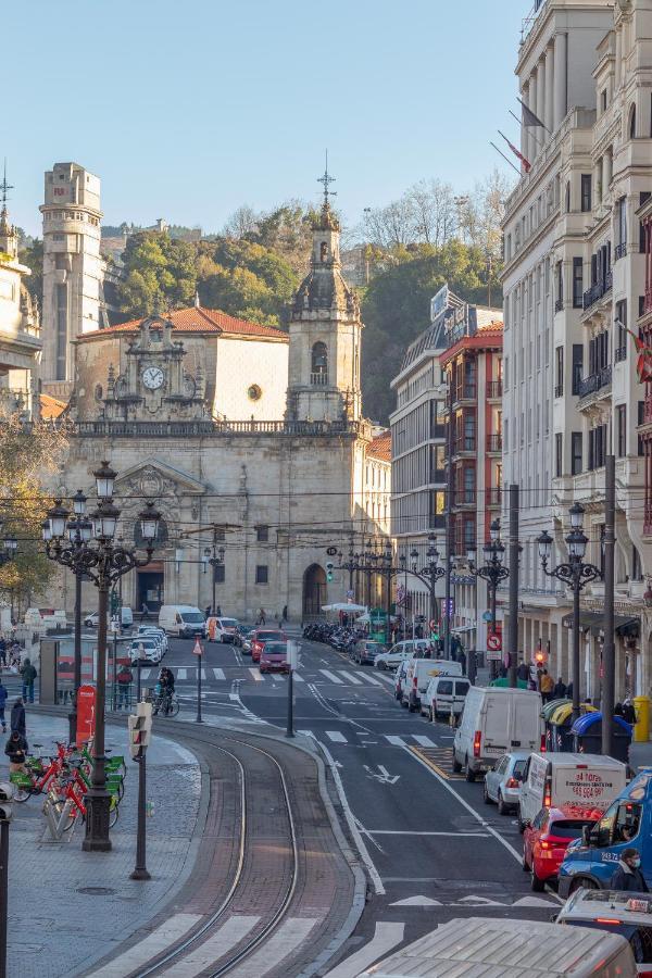 Amplio Y Elegante En Casco Viejo Con Parking Daire Bilbao Dış mekan fotoğraf